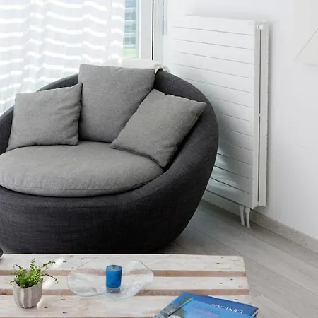 Apartment Cozy, Modern & Sunny In