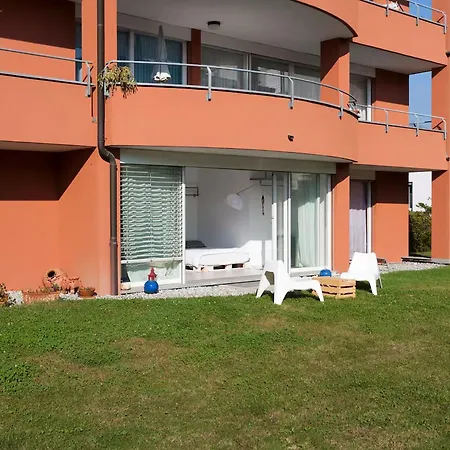 Cozy, Modern & Sunny In Locarno
